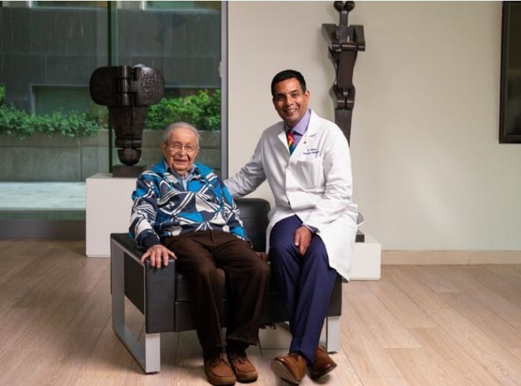 El médico a sus 102 años. El médico a sus 102 años.