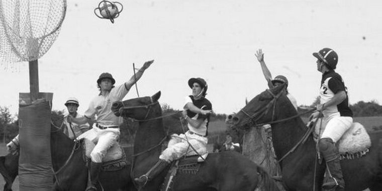 Argentina pierde la final del I Campeonato Mundial de Horseball-Pato que se jugó en Buenos Aires en el 2006. Foto: Archivo