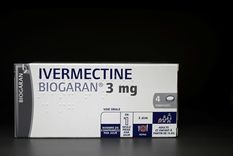 Medicamento Ivermectina, hecho por Biogaran, en el mostrador de una farmacia. 28 de abril de 2020.