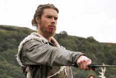 Sam Corlett nació el 24 de abril de 1996.