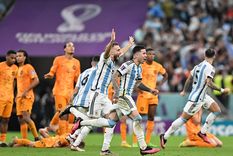 Argentina festeja el pase frente a Países Bajos. Foto: EFE