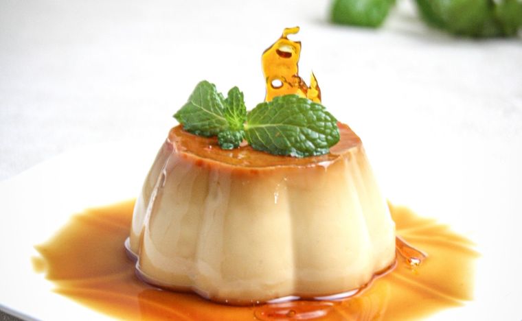 Flan de coco y queso crema Una receta simple y deliciosa de flan de coco Foto: Shutterstock