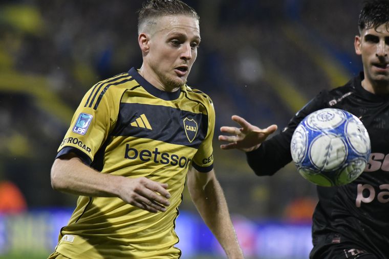 El Ruso Ascac&iacute;bar esta vez asisti&oacute; para el 1-1 de Boca en Vicente L&oacute;pez.