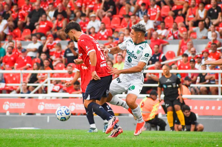 Independiente enfrentará a Sarmiento en el Estadio Eva Perón.