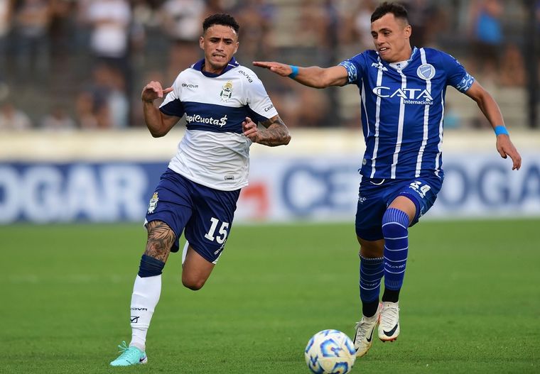 Gimnasia La Plata aventaja a Godoy Cruz por tres victorias en el historial. Gimnasia La Plata aventaja a Godoy Cruz por tres victorias en el historial.