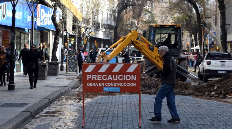 La realidad de la obra de saneamiento en Mendoza Foto: ALF PONCE MERCADO / MDZ