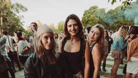 Un sunset de vino y aire de mar, con mucha onda. Un sunset de vino y aire de mar, con mucha onda.