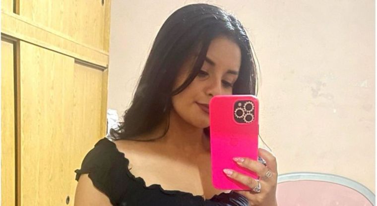 La joven fue asesinada por su pareja, que luego se atrincheró con su cuerpo dentro de la casa.