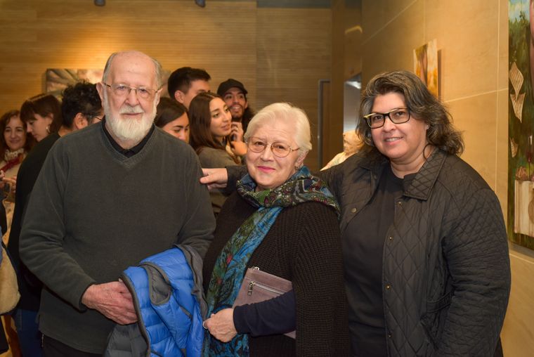 La familia Sarelli a pleno: Antonio, su esposa Silvia y su hija Rebeca. La familia Sarelli a pleno: Antonio, su esposa Silvia y su hija Rebeca.