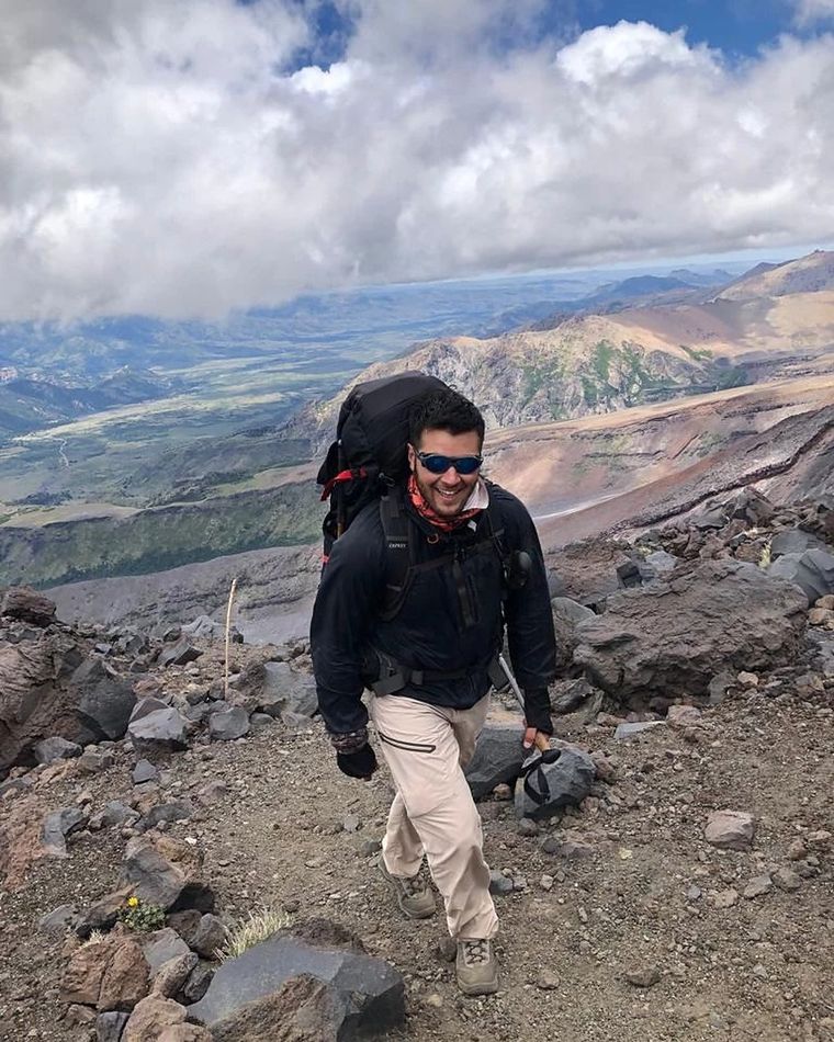 Facundo Arias busca romper el récord mundial de permanencia en el Aconcagua Foto: @faku_arias_