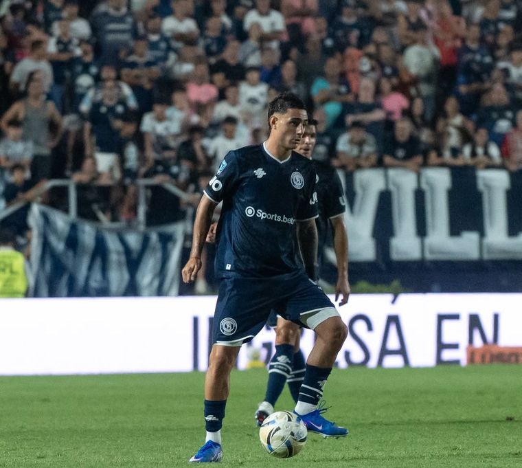 Tomás Bottari sufrió una lesión en uno de sus tobillos y quedó descartado para jugar ante el Rojo. Tomás Bottari sufrió una lesión en uno de sus tobillos y quedó descartado para jugar ante el Rojo.