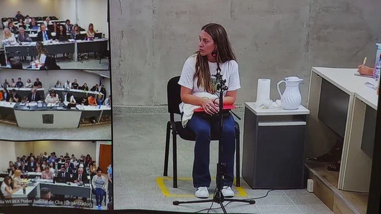 Vanessa Cáceres y su marido, Raúl Calderón, brindaron este martes testimonio sobre la muerte de su hijo, Francisco, la primera de las cinco víctimas fatales del Hospital Materno Neonatal. Foto: captura de video.