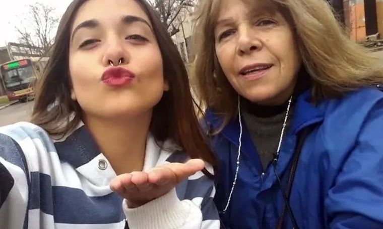 María Becerra e Irene Aletti. La madre de la cantante fue noticia hace unos meses por un comentario repudiable.
