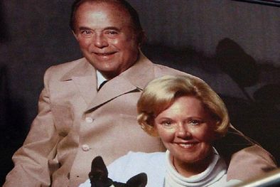 MDZol | Me quedé atónito por su rubia belleza, escribió Ray recordando el momento en el que conoció a Joan. Sí, estaba casada. Como yo también lo estaba, la chispa que surgió cuando nuestras miradas se cruzaron tuvo que ser ignorada, pero nunca la olvidé. Fot