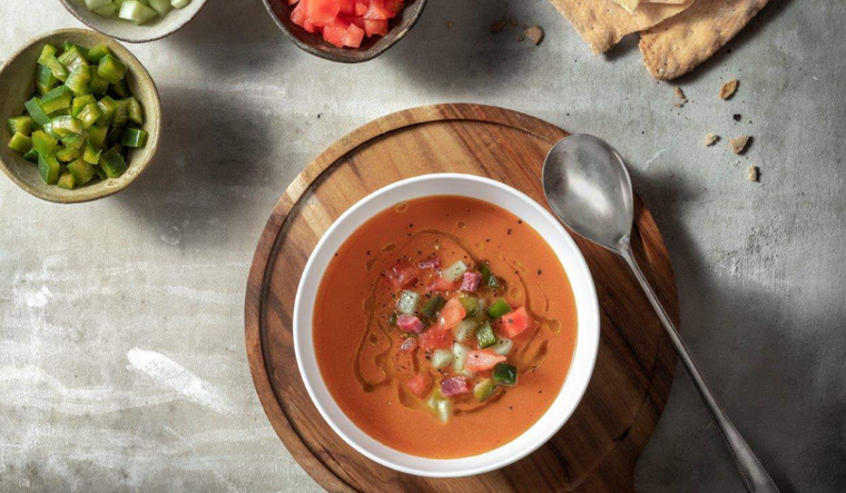 El gazpacho es una receta ideal para el verano porque se consume frío y sin cocción. El gazpacho es una receta ideal para el verano porque se consume frío y sin cocción.
