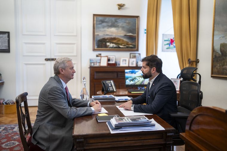 José Kast y Gabriel Boric en el Palacio de La Moneda.