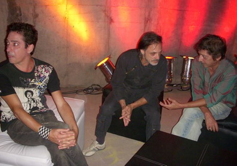 La banda mostró una gran disposición al dialogo con los medios locales Foto: mdz