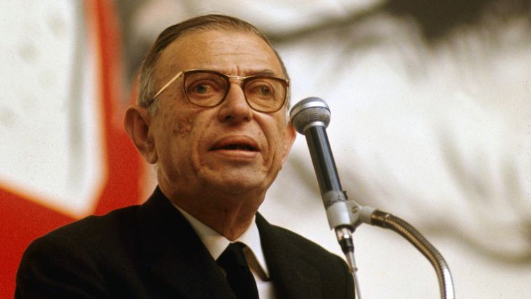 Sartre no solo escribió tratados filosóficos, también fue autor de obras de teatro, novelas, biografías.