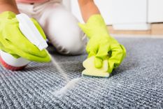 Foto: This Old House - https://www.thisoldhouse.com/flooring/21014837/how-to-remove-carpet-stains