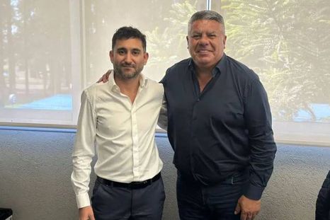 Claudio Tapia con Ariel Vallejo, titular de Sur Finanzas Claudio Tapia con Ariel Vallejo, titular de Sur Finanzas