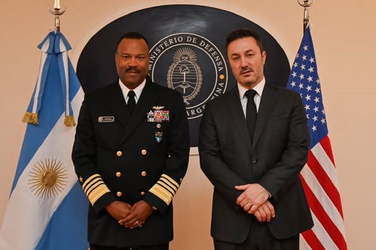 Alvin Holsey, líder del Comando Sur de los Estados Unidos, junto al ministro de Defensa, Luis Petri. Alvin Holsey, líder del Comando Sur de los Estados Unidos, junto al ministro de Defensa, Luis Petri.