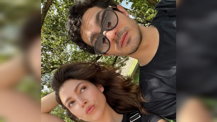 Úrsula Corberó y Chino Darín Más afianzados qué nunca. Foto: @ursulolita