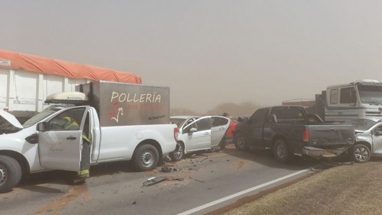 El choque múltiple involucró a más de 30 vehículos Foto: Rosario3