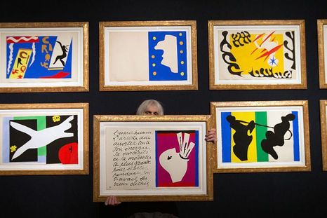 Las ilustraciones forman parte de una serie que Herni Matisse creó para el libro de arte "Jazz", aquí presentadas durante una subasta en Londres, el 17 de febrero de 2016. Las ilustraciones forman parte de una serie que Herni Matisse creó para el libro de arte "Jazz", aquí presentadas durante una subasta en Londres, el 17 de febrero de 2016.