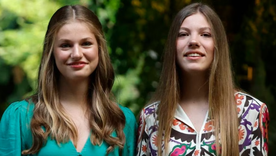 Mirá los looks de la Princesa Leonor y la Infanta Sofía. Mirá los looks de la Princesa Leonor y la Infanta Sofía.