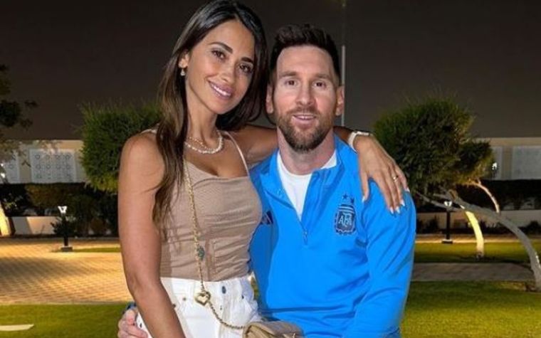 Juntos Messi se reencontró con Antonela y sus hijos en Rosario.