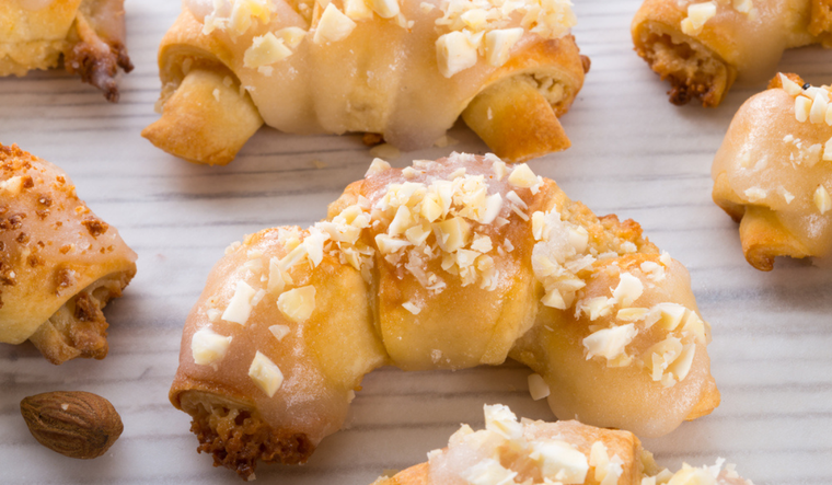 Mini croissants de almendra: sabor y elegancia en cada bocado Foto: Shutterstock
