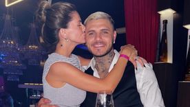 La artista demuestra todo su amor. La artista demuestra todo su amor.