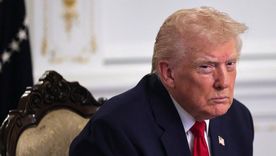 El presidente Trump escribió un duro mensaje contra la migración la noche del jueves.