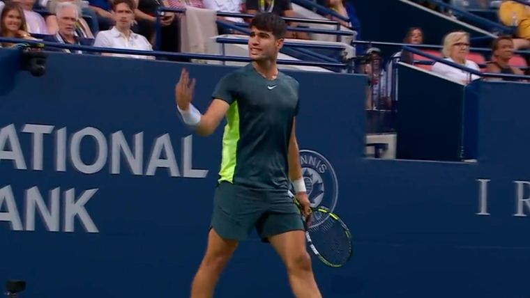 Alcaraz explotó de bronca en plena derrota ante Tommy Paul en el Masters 1000 de Toronto