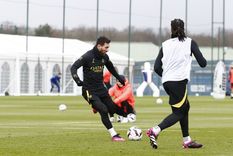 Messi se entrena a la espera de un nuevo desafío con el PSG. Foto: @PSG_espanol