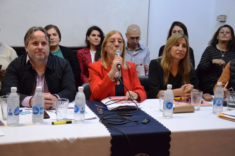 La FEB es uno de los gremios docentes más grandes de la provincia. Foto: @LaFEB en X.