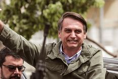 Bolsonaro alzó a un enano pensando que era un niño