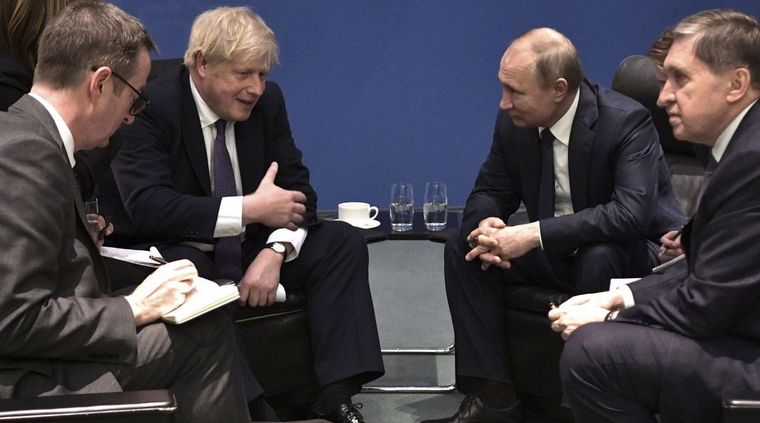 Johnson y Putin, en una charla pasada. Foto: ElConfidencial.