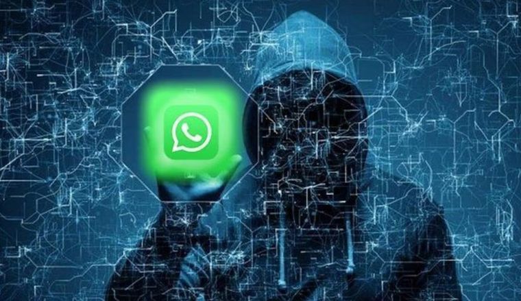 La función de dispositivos vinculados permite espiar chats en tiempo real sin hackear cuentas ajenas. La función de dispositivos vinculados permite espiar chats en tiempo real sin hackear cuentas ajenas.