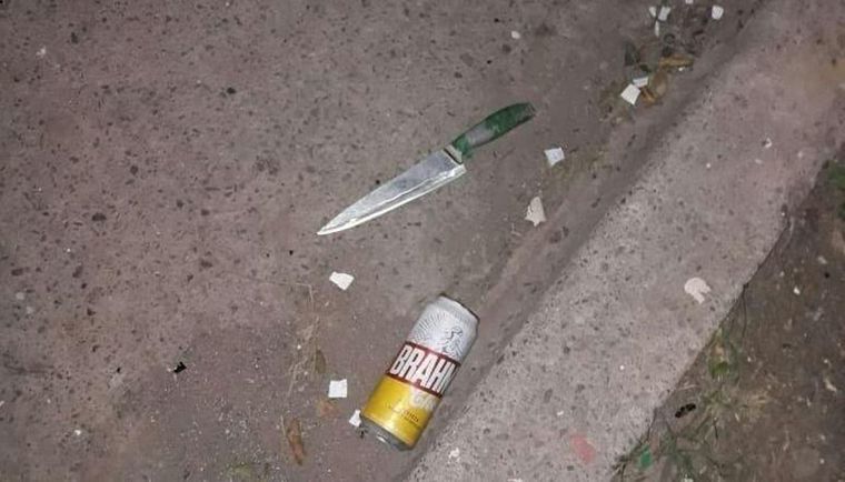 La joven fue apuñalaba por su ex cuando estaba tomando algo con una amiga