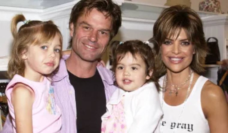 Lisa Rinna y Harry Hamlin junto a sus hijas Delilah Belle y Amelia Gray cuando eran pequeñas.