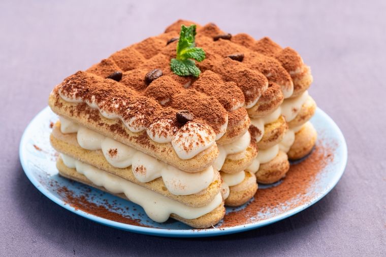 Receta de postre tiramisú clásico ideal para ocasiones especiales.