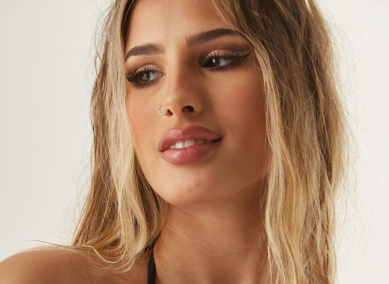 Julieta Poggio es de las mujeres más bellas de la farándula actual Foto: Instagram @poggiojulieta