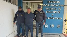 El sujeto de 45 años fue arrestado en el barrio porteño de Pompeya y en los próximos días será extraditado. El sujeto de 45 años fue arrestado en el barrio porteño de Pompeya y en los próximos días será extraditado.