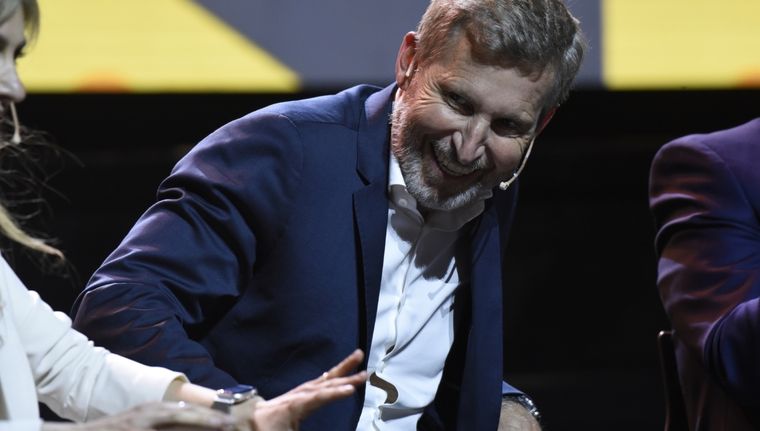 Rogelio Frigerio recibió un adelanto de fondos nacionales en medio de la presión financiera por la deuda provincial. Rogelio Frigerio recibió un adelanto de fondos nacionales en medio de la presión financiera por la deuda provincial.