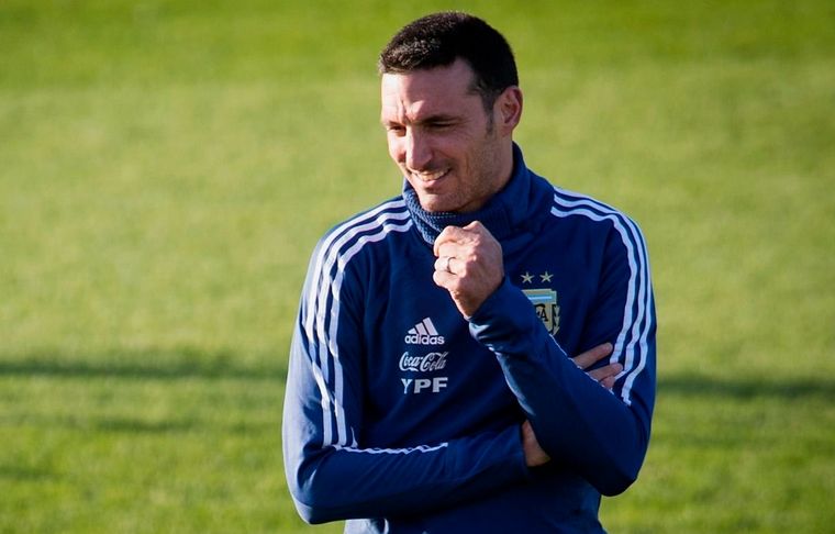 Lionel Scaloni El entrenador de la Selección argentina recibió buenas noticias tras la lesión de un futbolista.