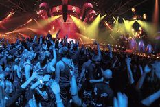 profesor de yale: la pospandemia sera de sexo, libertinaje y consumos