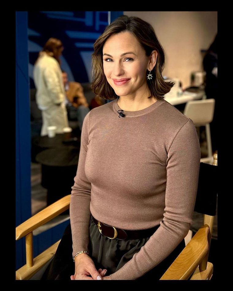 Jennifer Garner renueva su estilo con dos faldas infaltables en cualquier guardarropas Foto: Instagram