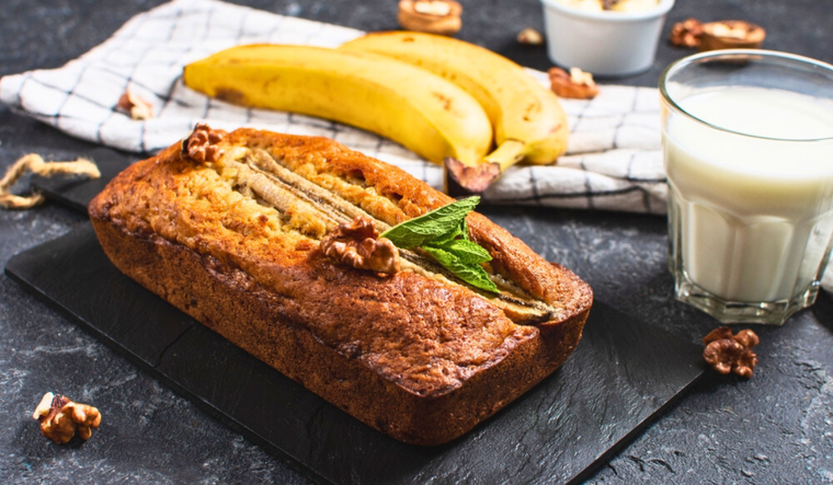 Receta simple de pan de plátano y nuez: ideal para el desayuno o merienda Foto: Shutterstock