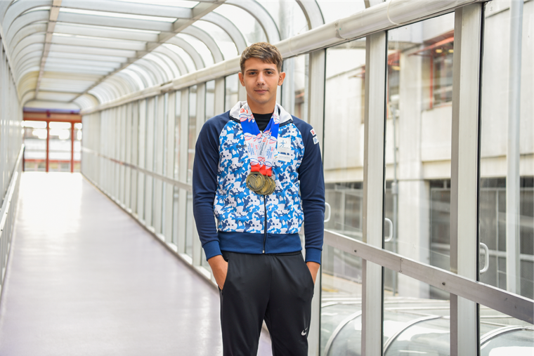 Mateo Cóccaro recibió un trasplante de médula ósea hace 9 años. Foto: Hospital Garrahan